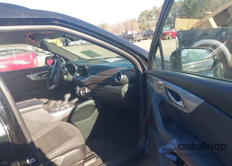 2021 Chevrolet Blazer Fwd 1Lt z USA, uszkodzony, nr VIN 3GNKBBRA3MS527773